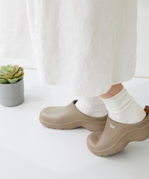 welleg（ウェレッグ）の「EVAサボサンダル（サンダル・レディース・ダークブラウン/カーキ/ネイビー/ブラック/ホワイト/グレー/ブルー・M/L）」の4枚目の写真