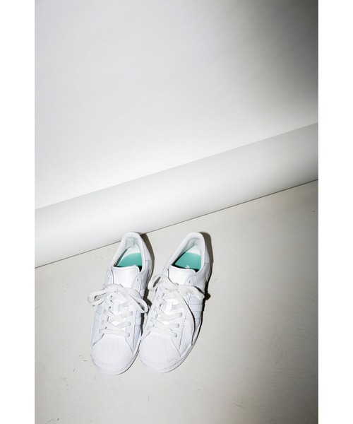 Ray BEAMS（レイビームス）の「▲adidas Originals for Ray BEAMS / SUPERSTAR（スニーカー・レディース・ホワイト・24.5/25/23/24/23.5/25.5）」の14枚目の写真