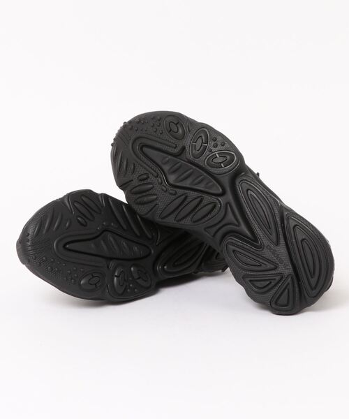 adidas Originals（アディダスオリジナルス）の「【adidas originals】OZWEEGO（スニーカー・レディース・ブラック・22.5cm/23cm/23.5cm/24cm/24.5cm）」の3枚目の写真
