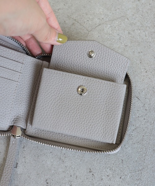 emesuelee（エメスーリー）の「レザー二つ折り財布（財布・レディース・ブラック/グレー/グリーン・フリー）」の19枚目の写真