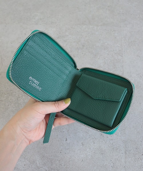 emesuelee（エメスーリー）の「レザー二つ折り財布（財布・レディース・ブラック/グレー/グリーン・フリー）」の16枚目の写真