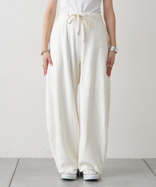 etsinta（エシンタ）の「【etsinta/エシンタ】カーブスウェットパンツ（スウェットパンツ・レディース・グレー/オフホワイト・ONE SIZE）」の21枚目の写真