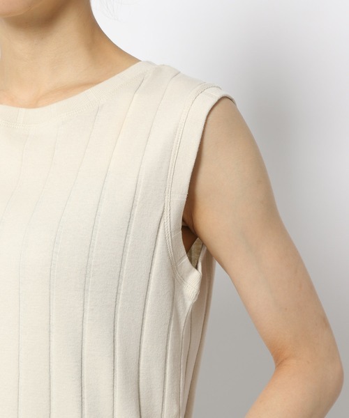 LAKOLE（ラコレ）の「コットンワイドリブスリーブレスTシャツ / 955470（Tシャツ/カットソー・レディース・ブラック/オレンジ系その他4/ナチュラル/ブラウン系その他/オリーブ/ネイビー・SMALL/MEDIUM）」の17枚目の写真