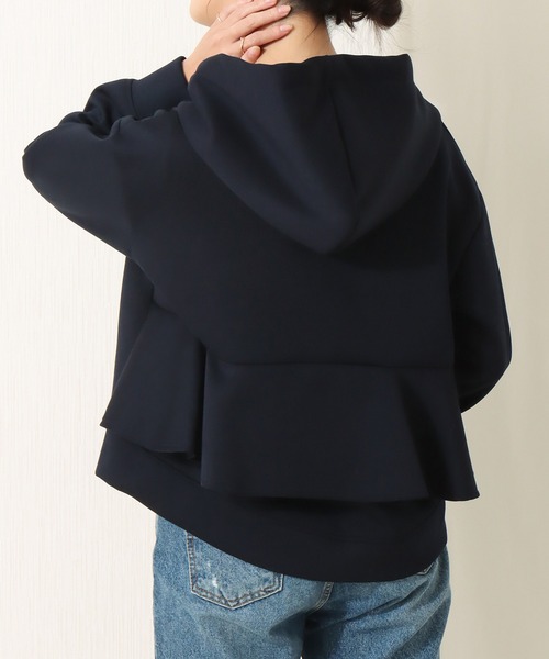 libelle more（リベル モア）の「ダンボールポンチ バックペプラムパーカー（パーカー・レディース・チャコールグレー/ネイビー/ブラック/グレイッシュベージュ/カーキ・M/L）」の5枚目の写真