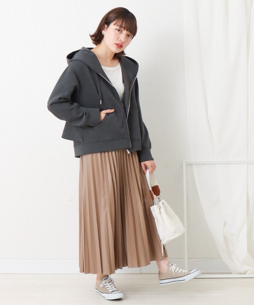 libelle more（リベル モア）の「ダンボールポンチ バックペプラムパーカー（パーカー・レディース・チャコールグレー/ネイビー/ブラック/グレイッシュベージュ/カーキ・M/L）」の12枚目の写真