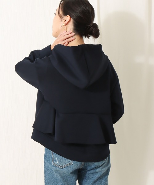 libelle more（リベル モア）の「ダンボールポンチ バックペプラムパーカー（パーカー・レディース・チャコールグレー/ネイビー/ブラック/グレイッシュベージュ/カーキ・M/L）」の7枚目の写真