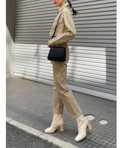 SLY（スライ）の「LUCAS HW TAPERED PT-E ハイウエストテーパード デニムパンツ（デニムパンツ・レディース・ベージュ・26inch/23inch/24inch/25inch）」の20枚目の写真