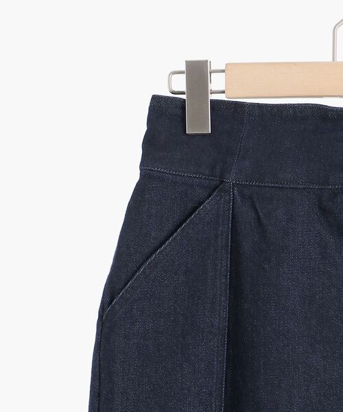 MAJESTIC LEGON（マジェスティックレゴン）の「スリムストレッチIラインスカート（デニムスカート・レディース・ブラック/ネイビー・MEDIUM/SMALL）」の14枚目の写真