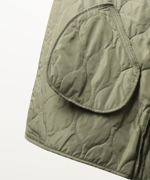 Samansa Mos2(サマンサ モスモス)の「ノーカラーキルティングブルゾン(ブルゾン・レディース・ベージュ/カーキ/マスタード/チャコール・フリ-)」の6枚目の写真