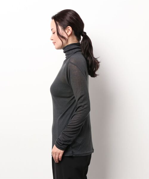 flower（フラワー）の「フェミニンシアータートル（Tシャツ/カットソー・レディース・アッシュグレー/アイボリー・FREE）」の4枚目の写真