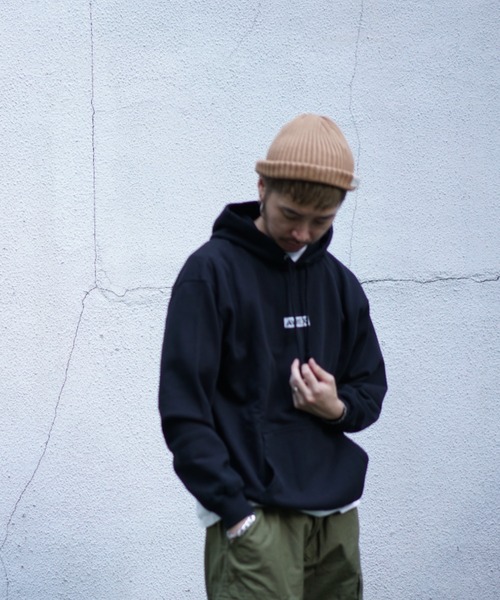 AVIREX（アヴィレックス）の「【直営店限定】バンダナ ボックス ロゴ パーカー / BANDANA PRINT BOX LOGO PARKA Ⅱ / アヴィレックス（パーカー・メンズ・ブラック系その他/ブラック/レッド系その他/レッド・XX-LARGE/X-LARGE/MEDIUM/LARGE）」の12枚目の写真