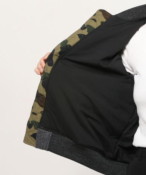 A BATHING APE（アベイシングエイプ）の「WOOL BOMBER JACKET L（ブルゾン・レディース・グレー/バーガンディー・SMALL/X-SMALL）」の3枚目の写真