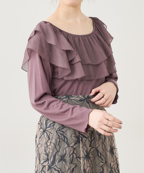 natural couture(ナチュラルクチュール)の「【WEB限定】osonoシアーフリルデザインカットプルオーバー(Tシャツ/カットソー・レディース・ブラック/ベージュ/オフホワイト/モカ・FREE)」の17枚目の写真