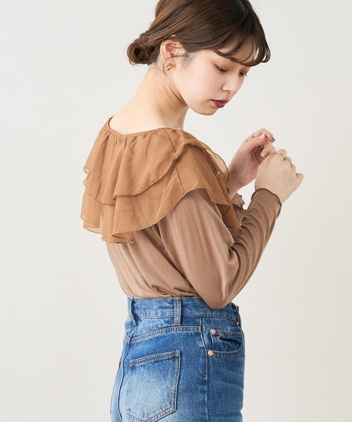 natural couture(ナチュラルクチュール)の「【WEB限定】osonoシアーフリルデザインカットプルオーバー(Tシャツ/カットソー・レディース・ブラック/ベージュ/オフホワイト/モカ・FREE)」の22枚目の写真