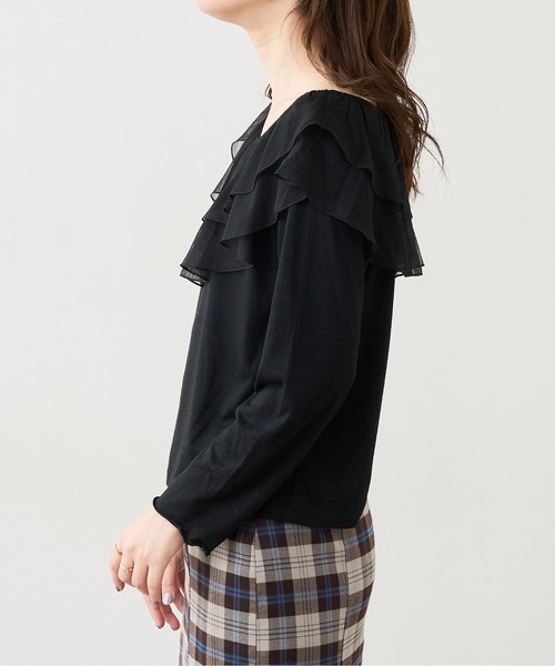 natural couture(ナチュラルクチュール)の「【WEB限定】osonoシアーフリルデザインカットプルオーバー(Tシャツ/カットソー・レディース・ブラック/ベージュ/オフホワイト/モカ・FREE)」の15枚目の写真