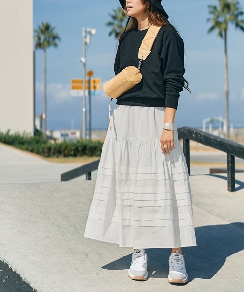 titivate（ティティベイト）の「ﾃﾞｻﾞｲﾝﾀｯｸﾎﾞﾘｭｰﾑｽｶｰﾄ（スカート・レディース・オフホワイト/パープル/オレンジ/ブラック・M/L/S）」の17枚目の写真