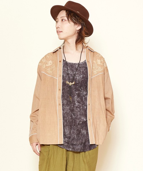 チャイハネ（チャイハネ）の「【チャイハネ】刺繍MEN'Sウエスタンシャツ（シャツ/ブラウス・メンズ・ベージュ/ターコイズブルー/グリーン/ブラック/オレンジ/ホワイト/パープル・FREE）」の4枚目の写真