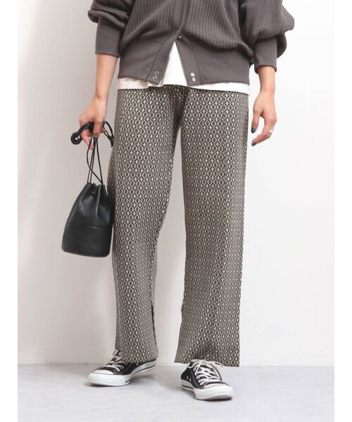 Ungrid(アングリッド)の「【WEB限定】ジャカード編みニットパンツ(その他パンツ・レディース・ブラウン/カーキ/キャメル・FREE)」の2枚目の写真