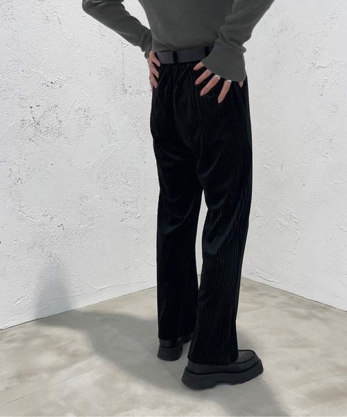 apres jour mignon(アプレジュールミニョン)の「ベロアパンツ【SETUP着用可能】【ZOZOTOWN限定アイテム】(その他パンツ・レディース・ブラック/ダークブラウン/カーキ・SMALL/MEDIUM/X-LARGE)」の15枚目の写真