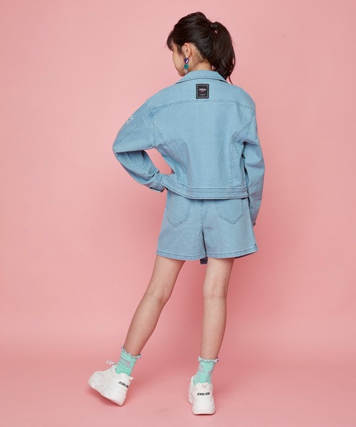 JENNI love（ジェニィラブ）の「ライダース風デニムGジャン（デニムジャケット・キッズ・オフホワイト/サックスブルー・130cm/140cm/150cm/160cm）」の5枚目の写真