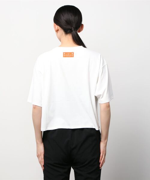 Hurley （ハーレー）の「Hurley/ハーレー 水陸両用ショート丈フロントロゴTシャツ/ラッシュガード   WSS2200010（Tシャツ/カットソー・レディース・ホワイト/ブラック/カーキ・S/M）」の9枚目の写真