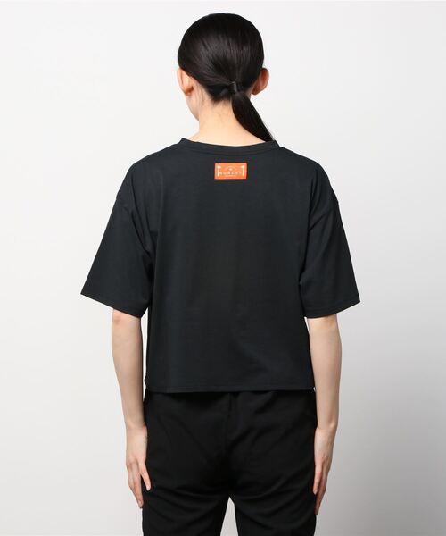 Hurley （ハーレー）の「Hurley/ハーレー 水陸両用ショート丈フロントロゴTシャツ/ラッシュガード   WSS2200010（Tシャツ/カットソー・レディース・ホワイト/ブラック/カーキ・S/M）」の11枚目の写真