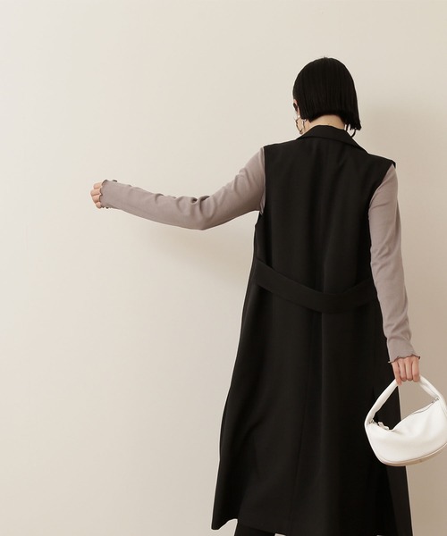 NATURAL BEAUTY BASIC（ナチュラルビューティーベーシック）の「リネンライクロングジレ（ベスト・レディース・ブラック/ベージュ・MEDIUM）」の13枚目の写真