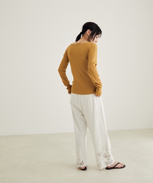 SALON adam et rope'（サロン アダム エ ロペ）の「【洗える】裾スカラップパンツ（その他パンツ・レディース・ホワイト/ブラック・FREE）」の8枚目の写真