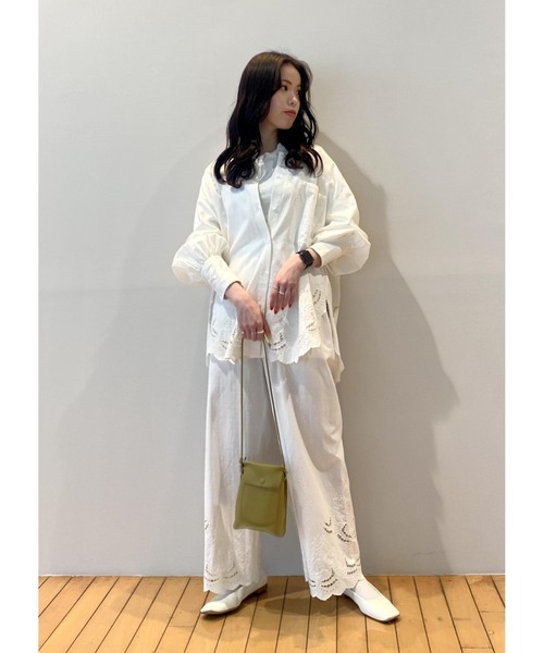 SALON adam et rope'（サロン アダム エ ロペ）の「【洗える】裾スカラップパンツ（その他パンツ・レディース・ホワイト/ブラック・FREE）」の5枚目の写真