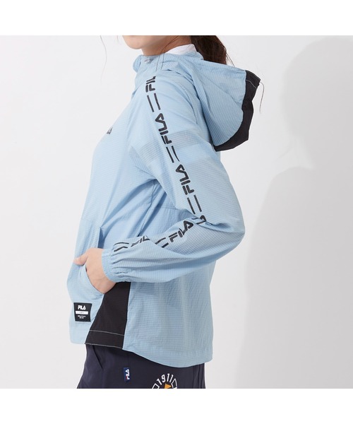 FILA GOLF(フィラゴルフ )の「FILA GOLF/フィラゴルフ ストレッチ ハイネックフード ポケッタブルジャケット/撥水加工 収納袋付き/ゴルフウェア/レディース(その他アウター・レディース・ブルー/ブラック・L/LL/M)」の17枚目の写真