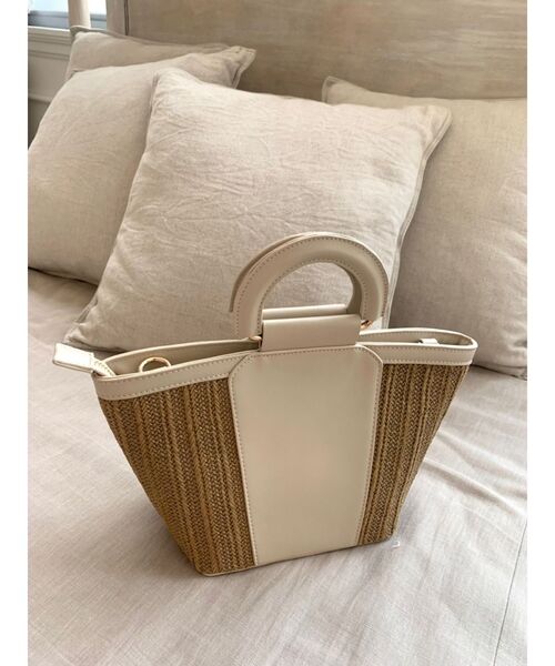 RESEXXY（リゼクシー）の「ミックスマテリアルバッグ（ハンドバッグ・レディース・ベージュ/ブラウン・FREE）」の2枚目の写真