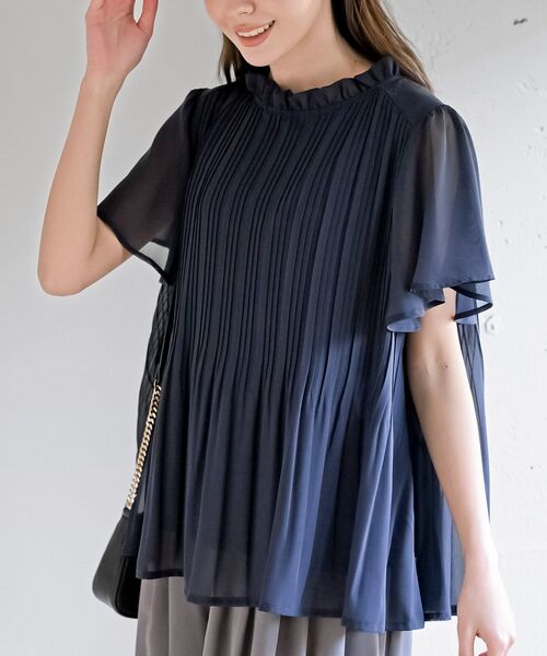 フリルネックフレアー袖プリーツブラウス