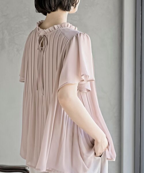 rps（アールピーエス）の「フリルネックフレアー袖プリーツブラウス（シャツ/ブラウス・レディース・ベージュ/オフホワイト/チャコールグレー/マスタード/グリーン系その他/パープル/ブラウン/グレイッシュベージュ/ネイビー/ブラック・M/フリー）」の19枚目の写真