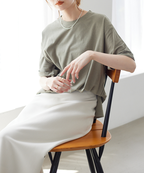 SLOBE IENA（スローブイエナ）の「袖ターンバックTEE◆（Tシャツ/カットソー・レディース・グレー系その他/ブラック/グリーン/ブラウン・FREE）」の4枚目の写真
