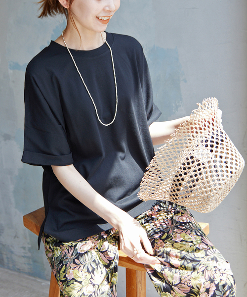 SLOBE IENA（スローブイエナ）の「袖ターンバックTEE◆（Tシャツ/カットソー・レディース・グレー系その他/ブラック/グリーン/ブラウン・FREE）」の9枚目の写真