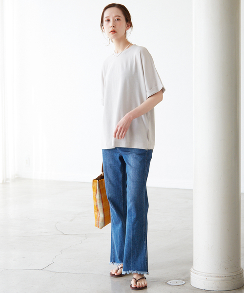 SLOBE IENA（スローブイエナ）の「袖ターンバックTEE◆（Tシャツ/カットソー・レディース・グレー系その他/ブラック/グリーン/ブラウン・FREE）」の22枚目の写真
