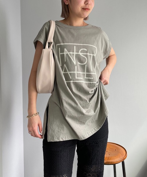 CAPRICIEUX LE'MAGE（カプリシューレマージュ）の「2WAYフレンチTシャツ（Tシャツ/カットソー・レディース・オフホワイト/カーキ・FREE）」の4枚目の写真