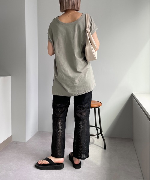 CAPRICIEUX LE'MAGE（カプリシューレマージュ）の「2WAYフレンチTシャツ（Tシャツ/カットソー・レディース・オフホワイト/カーキ・FREE）」の11枚目の写真