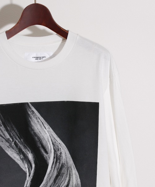 JANESMITH(ジェーンスミス)の「JANESMITH ジェーンスミス / SEED POD AND DRIDE FLOWER LONG SLEEVE T-SHIRT グラフィックプリントビッグシルエットロンT / 22WCT-#453S-SL(Tシャツ/カットソー・レディース・ホワイト/ブラック・SMALL/MEDIUM/LARGE/X-LARGE)」の4枚目の写真