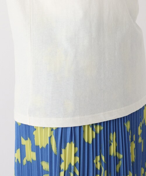 OPAQUE.CLIP(オペークドットクリップ)の「◆オーガニックコットン強撚天竺 BASIC Tシャツ【WEB限定サイズ】(Tシャツ/カットソー・レディース・ホワイト系その他3/オレンジ/ブラック/ブラウン系その他/サンドベージュ/ブルー/ホワイト系/グリーン・42/36/40/38/34)」の14枚目の写真