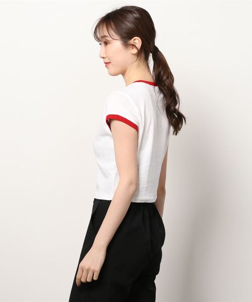 Guess（ゲス）の「GUESS Originals Cropped Ringer Tee（Tシャツ/カットソー・レディース・ホワイト/ブラック/ライトグリーン・SMALL/MEDIUM/X-SMALL）」の14枚目の写真