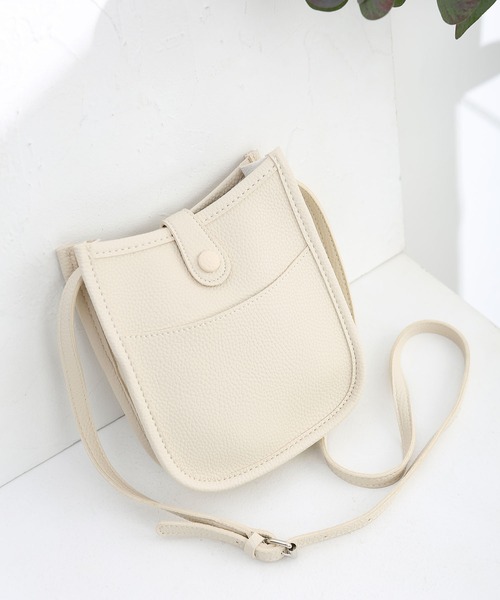 ショルダーバッグ・ポシェット LA PASSEGGIATA SMALL LAMINATED セール】 レザーステッチ マルチポシェット （ショルダーバッグ