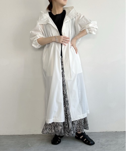 A part by(アパートバイ)の「撥水/雨天兼用 ハッスイロングブルゾン 282851(ブルゾン・レディース・ブラック/アイボリー・FREE)」の10枚目の写真