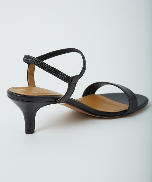 ROPE'(ロペ)の「アンクルストラップサンダル(サンダル・レディース・ブラック/ホワイト/グリーン・35.5/36/36.5/37/37.5)」の8枚目の写真