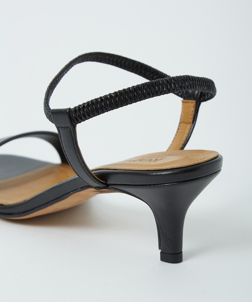 ROPE'(ロペ)の「アンクルストラップサンダル(サンダル・レディース・ブラック/ホワイト/グリーン・35.5/36/36.5/37/37.5)」の9枚目の写真