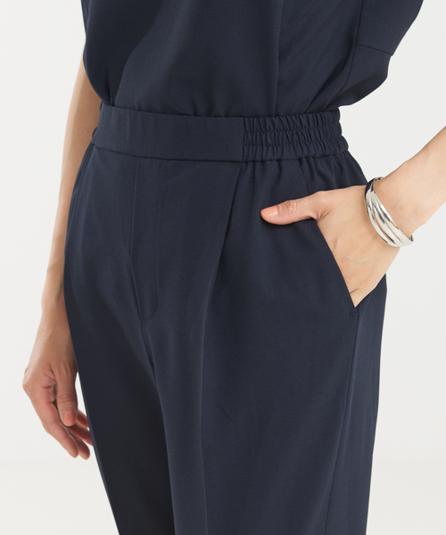 abahouse mavie（アバハウスマヴィ）の「【セットアップ】ストレッチノースリーブ&パンツセット（ワンピース・レディース・アイボリー/グレー系その他/ダークネイビー・36/38）」の16枚目の写真