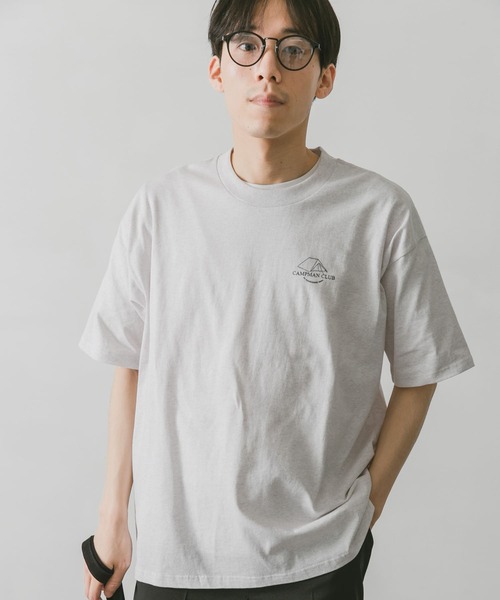 URBAN RESEARCH DOORS（アーバンリサーチドアーズ）の「キャンププリントTシャツ（Tシャツ/カットソー・メンズ・ダークグレー/ホワイト系その他/ブルー系その他・MEDIUM/LARGE）」の4枚目の写真