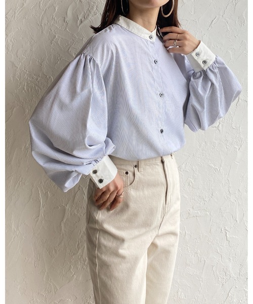 She's Closet（シーズクローゼット）の「バンドカラーボリュームスリーブ配色長袖ストライプシャツ（シャツ/ブラウス・レディース・ホワイト/ブルー・FREE）」の16枚目の写真