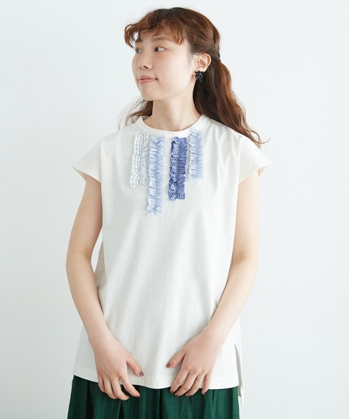 chambre de charme（シャンブルドゥシャーム）の「cdc UPサイクルフリルたたきつけ ノースリプルオーバー（Tシャツ/カットソー・レディース・ホワイト/サックスブルー/ネイビー・FREE）」の10枚目の写真