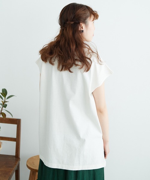 chambre de charme（シャンブルドゥシャーム）の「cdc UPサイクルフリルたたきつけ ノースリプルオーバー（Tシャツ/カットソー・レディース・ホワイト/サックスブルー/ネイビー・FREE）」の8枚目の写真